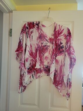 Floral Pink White Lightweight Kimono Cover-Up